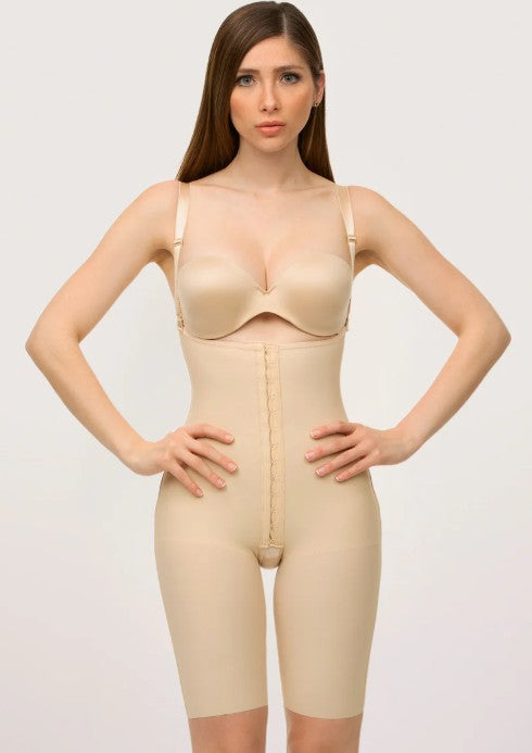 Faja completa de espalda media con broches al frente (Mod. BE11)